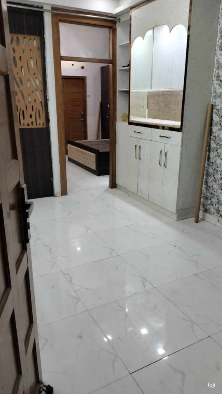 Room, ml-73-avenue 2 Bedroom 1050 Sq.Ft. Builder Floor In Sector 73 Noida 9032371