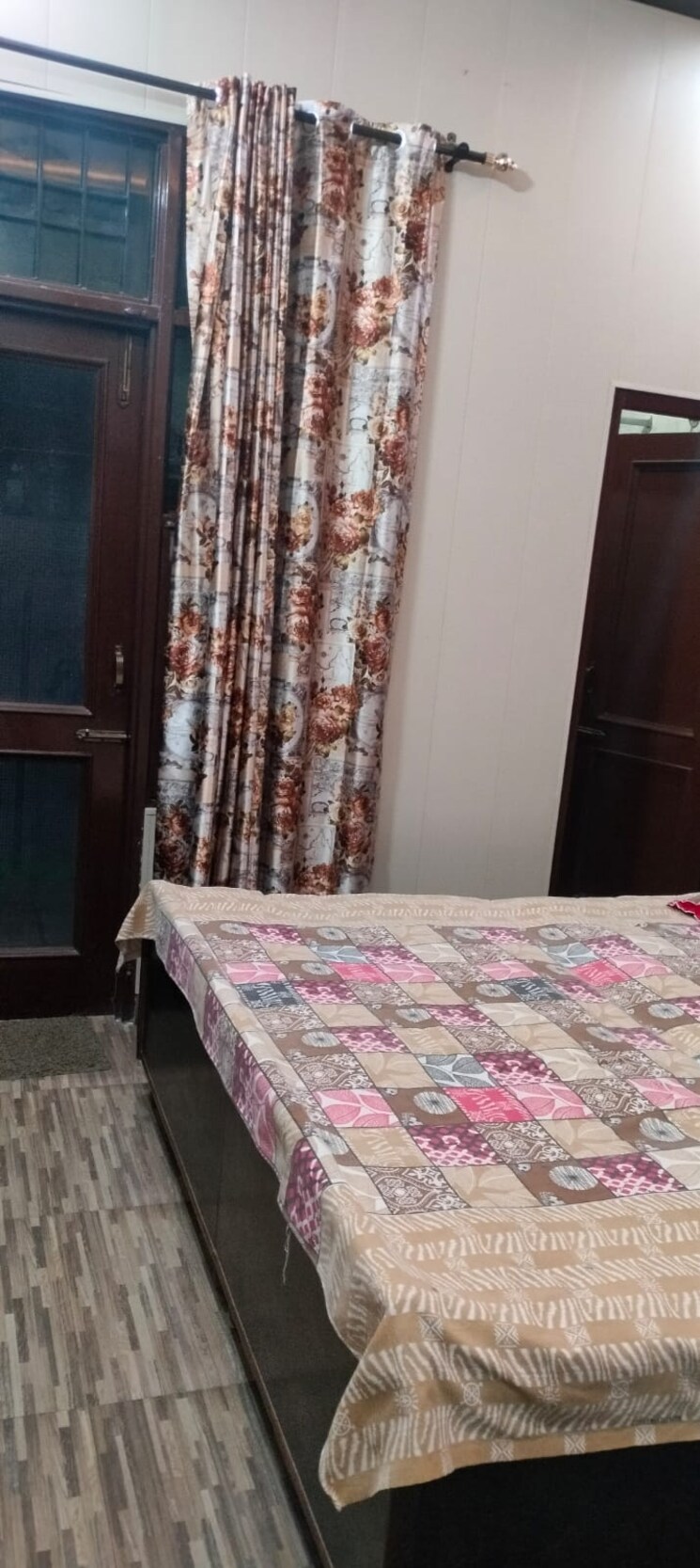 Bedroom, vip road 2 Bedroom 100 Sq.Yd. Apartment In Vip Road Zirakpur 9032399