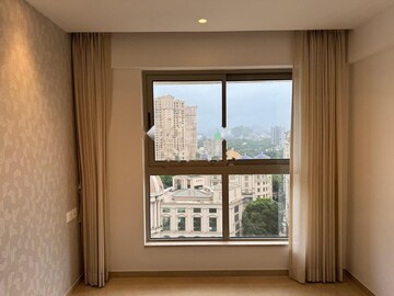 Room in 1 BHK Apartment at Hiranandani Highland, Powai – for Rent