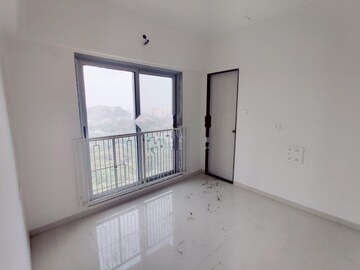 Room in 2 BHK Apartment at Mayfair The View, Vikhroli West – for Rent