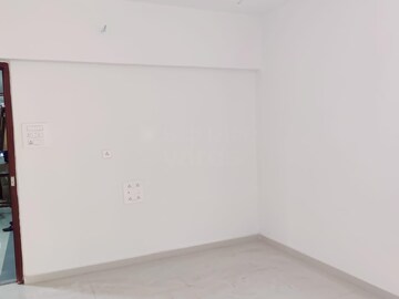 Room in 2 BHK Apartment at Mayfair The View, Vikhroli West – for Rent