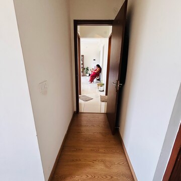  2 BHK Apartment at Amanora Adreno Towers, Amanora Park Town – for Rent