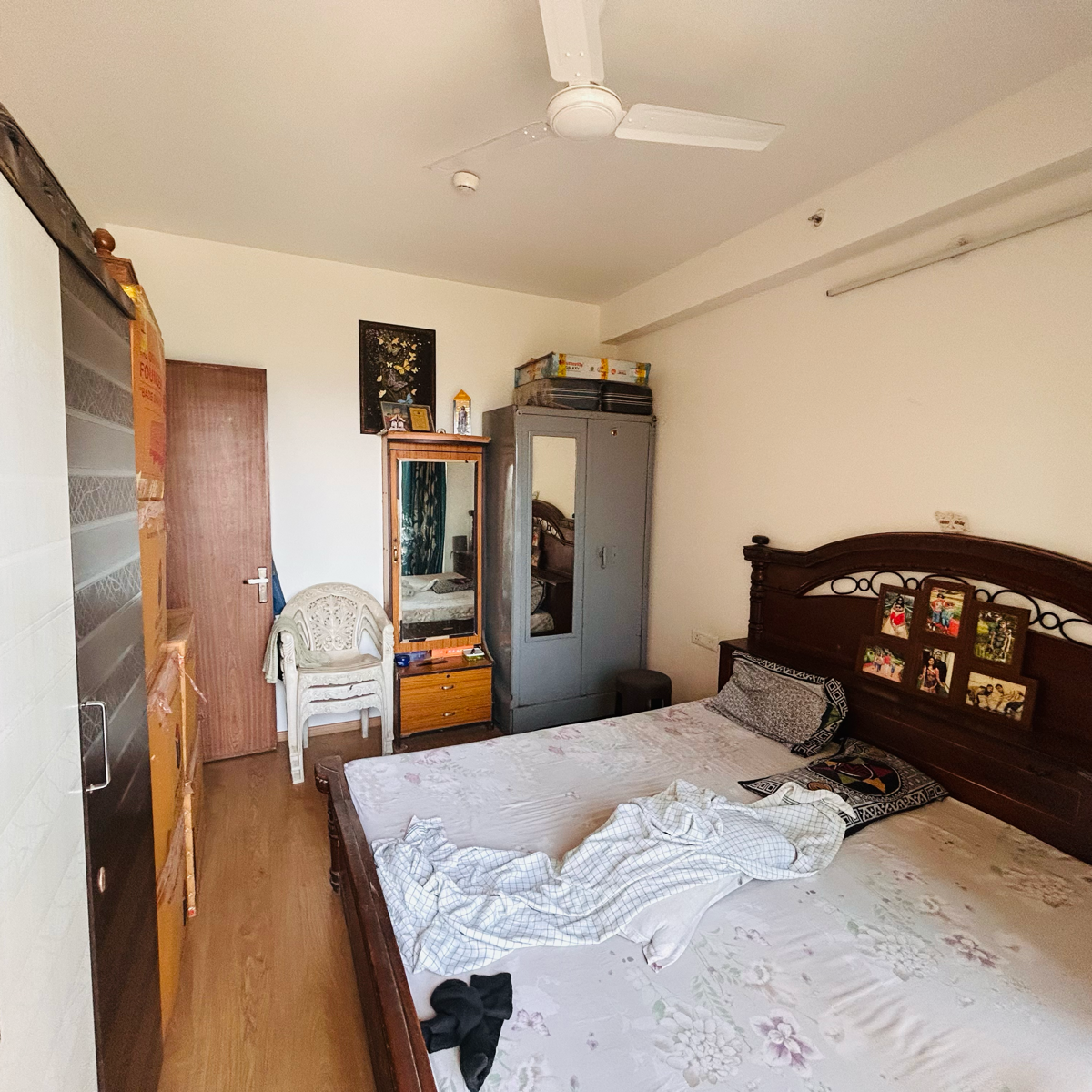 2 BHK + Extra Room Apartment For Rent in Amanora Adreno Towers