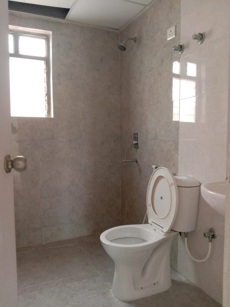 Bathroom, siddha-happyville 3 Bedroom 1265 Sq.Ft. Apartment In Rajarhat New Town Kolkata 9032563