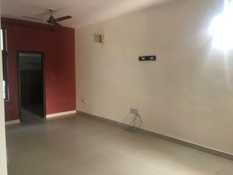 Room, sector 22 1.5 Bedroom 1280 Sq.Ft. Villa In Sector 22 Noida 9032559