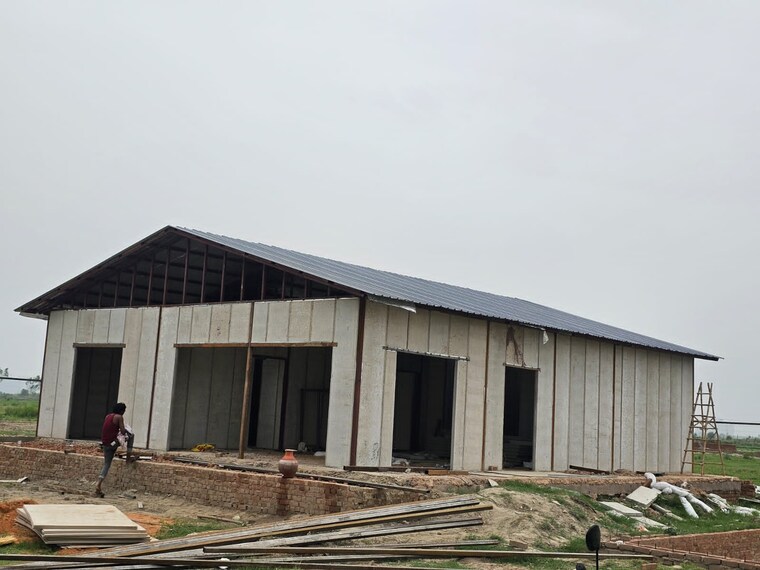 Nearby, bamnikhera  133 Sq.Yd. Plot In Bamnikhera Palwal 9032567