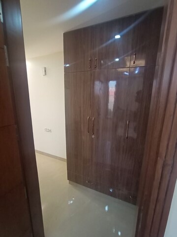 Furnished Amenities in 1 BHK Builder Floor at Sector 38 – for Rent