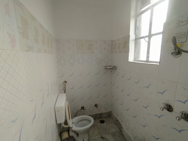Bathroom, sector 17 2 Bedroom 900 Sq.Ft. Independent House In Sector 17 Panchkula 9032694