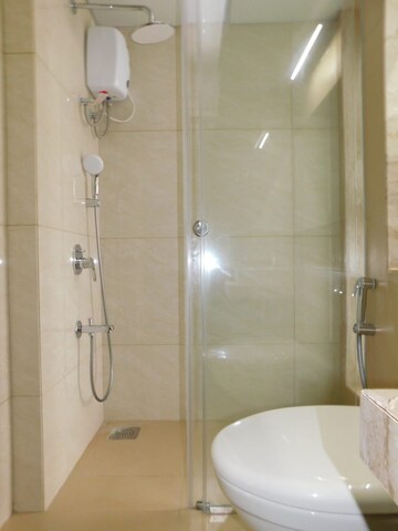 Bathroom in 2 BHK Apartment at LnT Veridian, Powai – for Rent