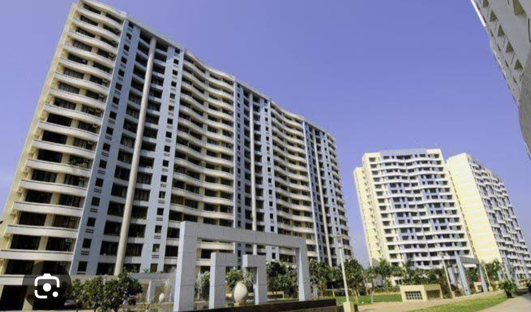 2 BHK Apartment For Sale in Kalpataru Estate Mumbai