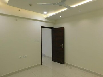 Room in 3 BHK Apartment at My Home Krishe, Financial District – for Rent