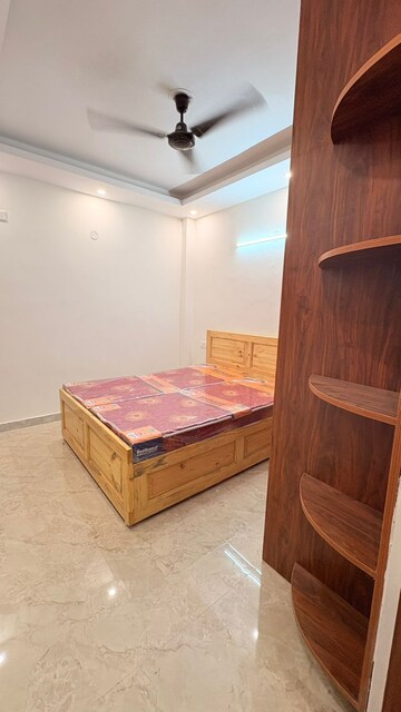 Bedroom in 1 BHK Builder Floor at Sector 40 – for Rent