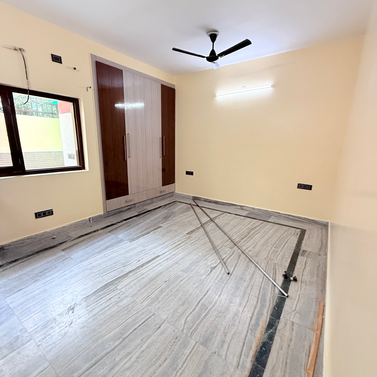 5 BHK + Extra Room 162 Sq.Yd. Villa in RWA Apartments Sector 108