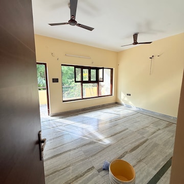 Room in 5 BHK Villa at RWA Apartments Sector 108, Sector 108 – for Rent