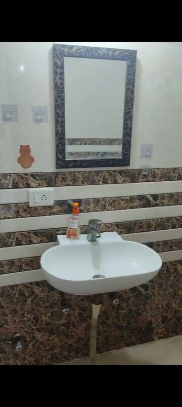 Bathroom in 3.5 BHK Apartment at Aarcity Regency Park, Sector 16c Greater Noida – for Rent