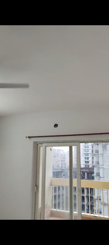  3.5 BHK Apartment at Aarcity Regency Park, Sector 16c Greater Noida – for Rent