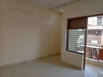 Room in 2 BHK Builder Floor at Sector 8 – for Sale