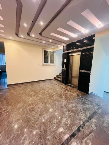 Room in 3 BHK Apartment at Cambridge Layout – for Rent