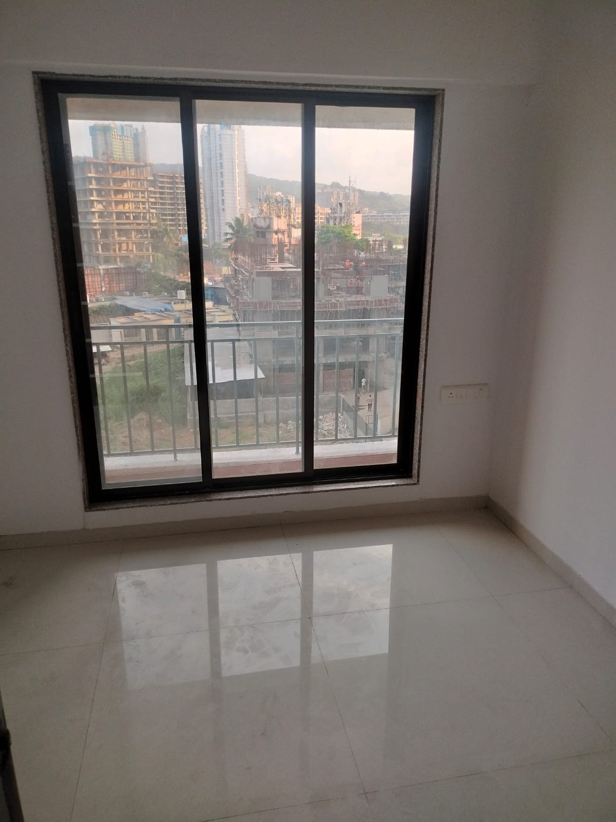 1 BHK Apartment For Rent in Tiara Hills