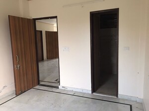 Room in 2 BHK Builder Floor at Sector 10 – for Sale
