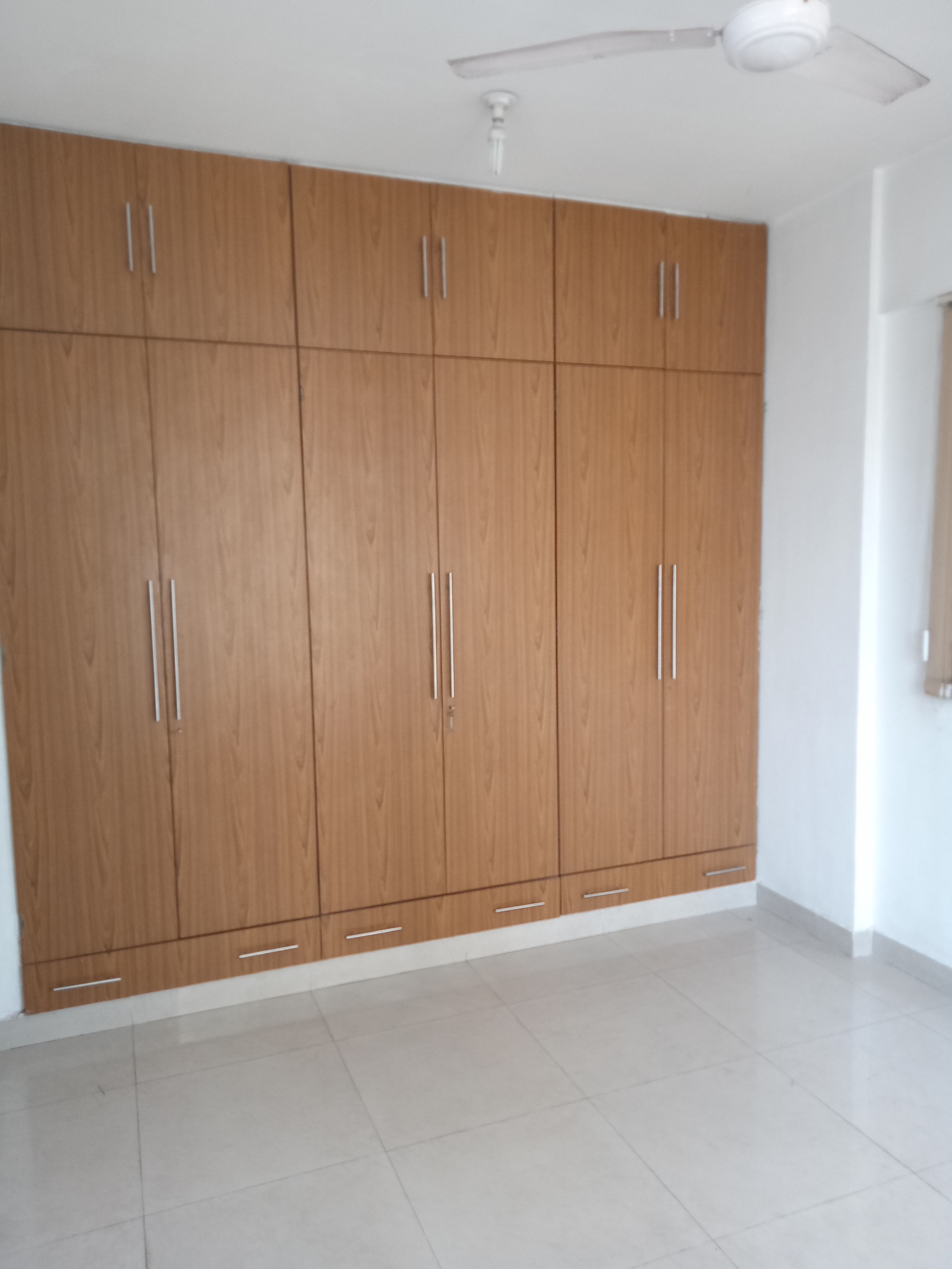 2 BHK Apartment For Rent in Lake Home