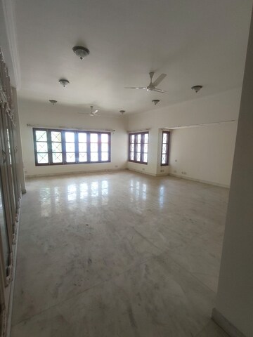 6+ BHK Apartment For Rent in Koramangala