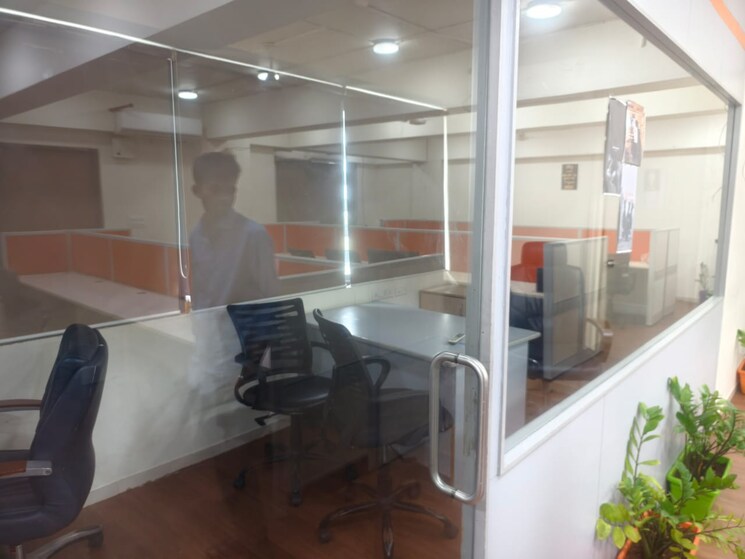 Team Area, science city Commercial Office Space 3300 Sq.Ft. In Science City Ahmedabad 9032882