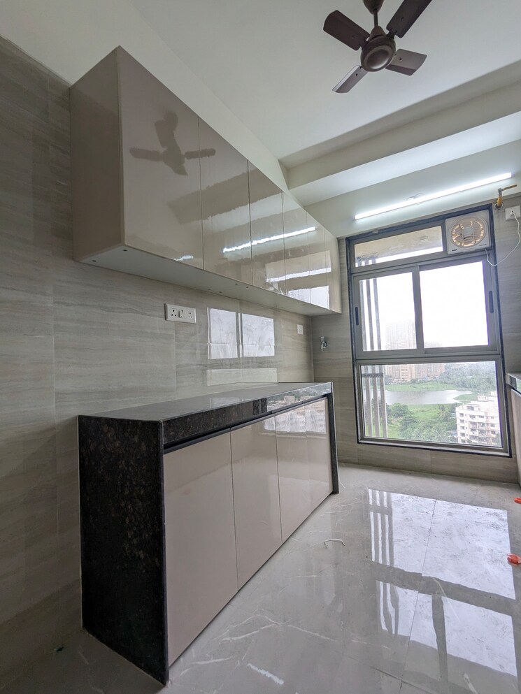 Kitchen, veena-smart-homes 2 Bedroom 615 Sq.Ft. Apartment In Kandivali West Mumbai 9032914