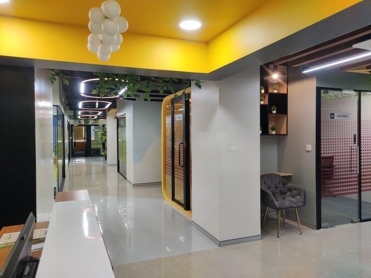 Room, shivajinagar Commercial Office Space 9100 Sq.Ft. In Shivajinagar Pune 9032994