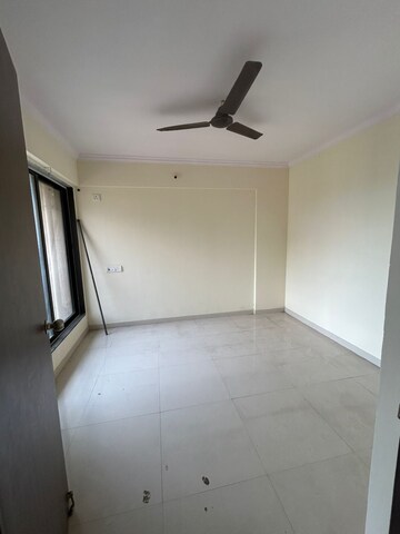 Room in 3 BHK Apartment at Unnathi Woods Phase 3, Ghodbunder Road – for Rent