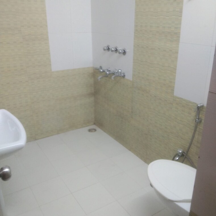 Bathroom, awadh-city 2 Bedroom 750 Sq.Ft. Independent House In Deva Road Lucknow 9033003