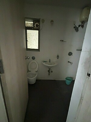 Bathroom in 1.5 BHK Apartment at Lodha Casa Rio, Dombivli East – for Sale