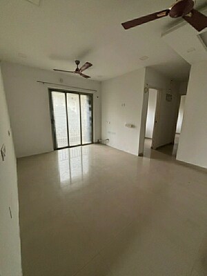 Room in 1.5 BHK Apartment at Lodha Casa Rio, Dombivli East – for Sale