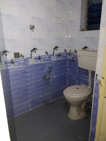 Bathroom in 2 BHK Apartment at Kopar Khairane – for Rent