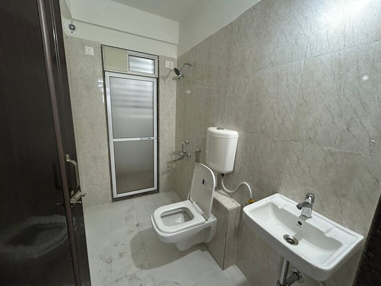 Bathroom, puraniks-tokyo-bay 1 Bedroom 450 Sq.Ft. Apartment In Kasarvadavali Thane 9033079