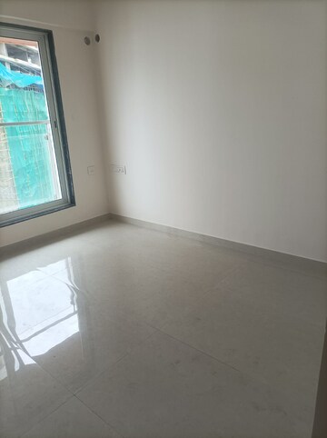 2 BHK Apartment For Rent in Je and Vee Madhuban, Malad East