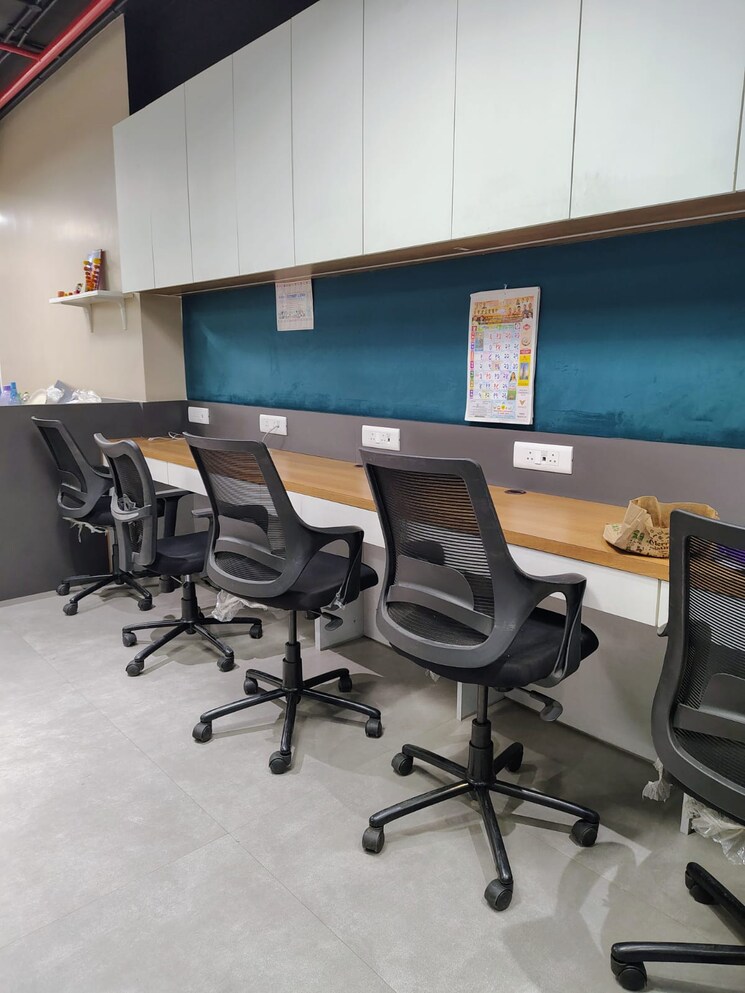 Team Area, gajra-g-square-business-park Commercial Office Space 650 Sq.Ft. In Vashi Sector 30a Navi Mumbai 9033087