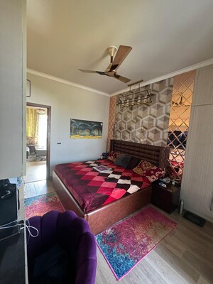Bedroom in 2.5 BHK Builder Floor at Central Park Flower Valley, Sohna Sector 33 – for Sale