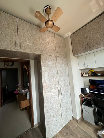 Furnished Amenities in 2.5 BHK Builder Floor at Central Park 3 Flower Valley, Sohna Sector 33 – for Sale