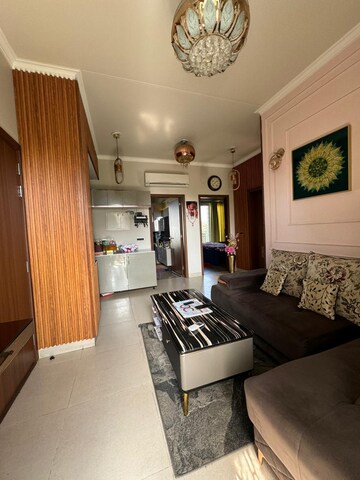 Living Room in 2.5 BHK Builder Floor at Central Park 3 Flower Valley, Sohna Sector 33 – for Sale