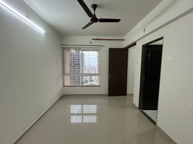 Room, puranik-hometown 2 Bedroom 750 Sq.Ft. Apartment In Ghodbunder Road Thane 9033148
