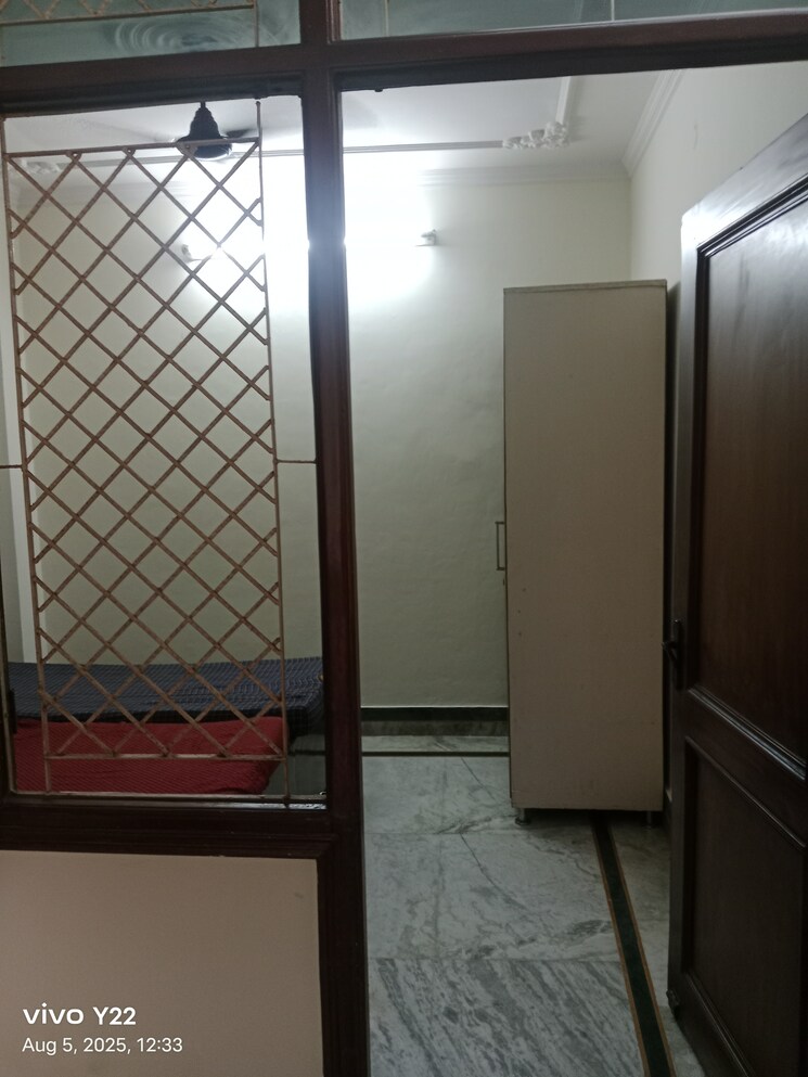 undefined, laxmi nagar 2 Bedroom 700 Sq.Ft. Builder Floor In Laxmi Nagar Delhi 9033160