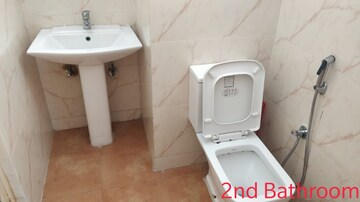 Bathroom in 2 BHK Apartment at Sushma Green vista, Ghazipur – for Sale