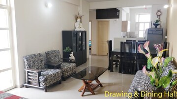 Living Room in 2 BHK Apartment at Sushma Green vista, Ghazipur – for Sale