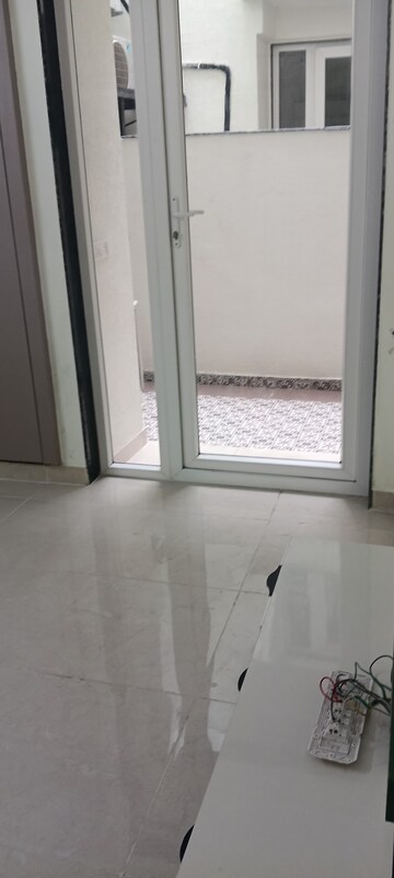 Room in 2 BHK Apartment at RWA Apartments Sector 26, Sector 26 – for Rent