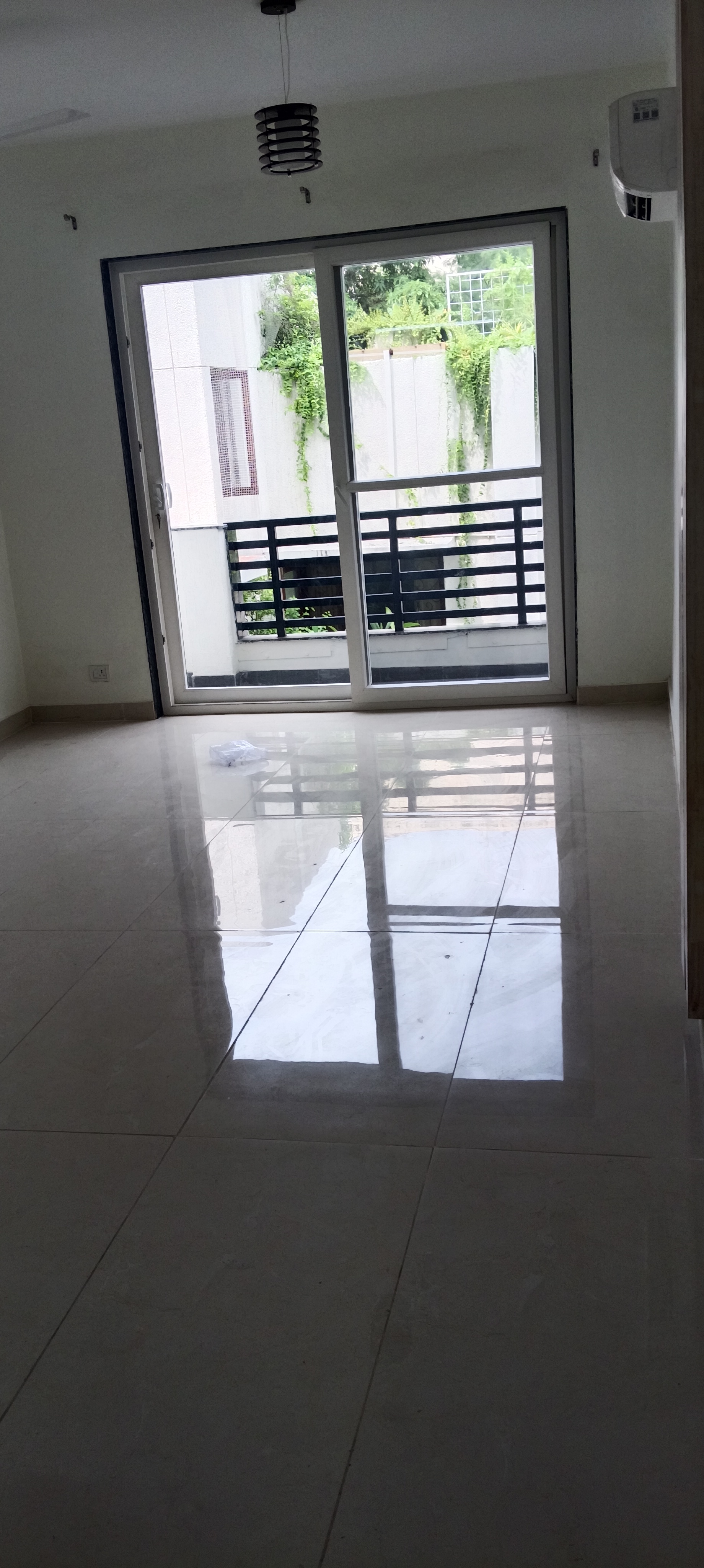 2 BHK Apartment For Rent in RWA Apartments Sector 26
