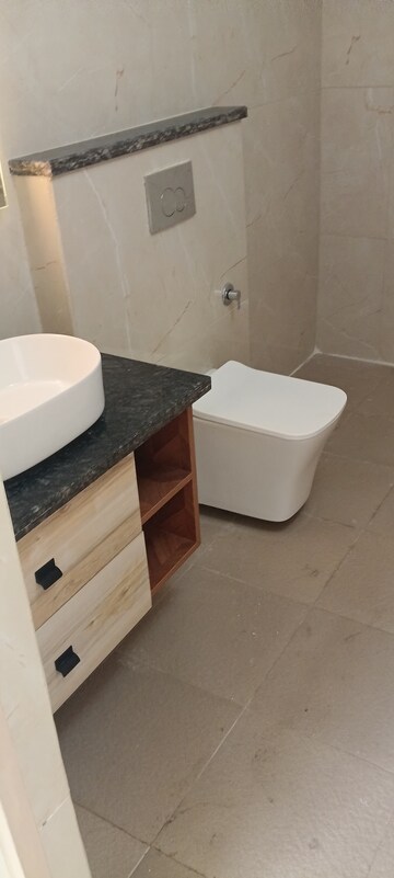 Team Area in 2 BHK Apartment at RWA Apartments Sector 26, Sector 26 – for Rent