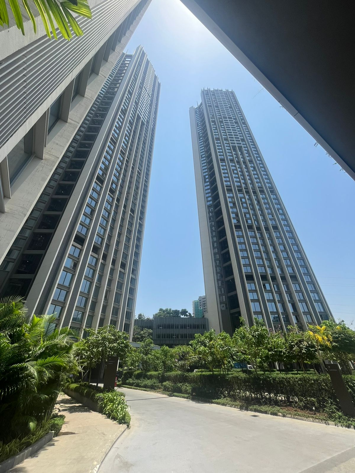 3 BHK + Study Room Apartment For Sale in Oberoi Exquisite Goregaon