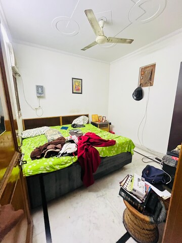 Bedroom in 1 RK Builder Floor at Sector 40 – for Rent