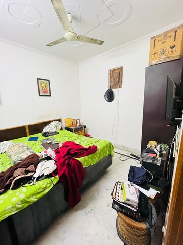 Bedroom in 1 RK Builder Floor at Sector 40 – for Rent